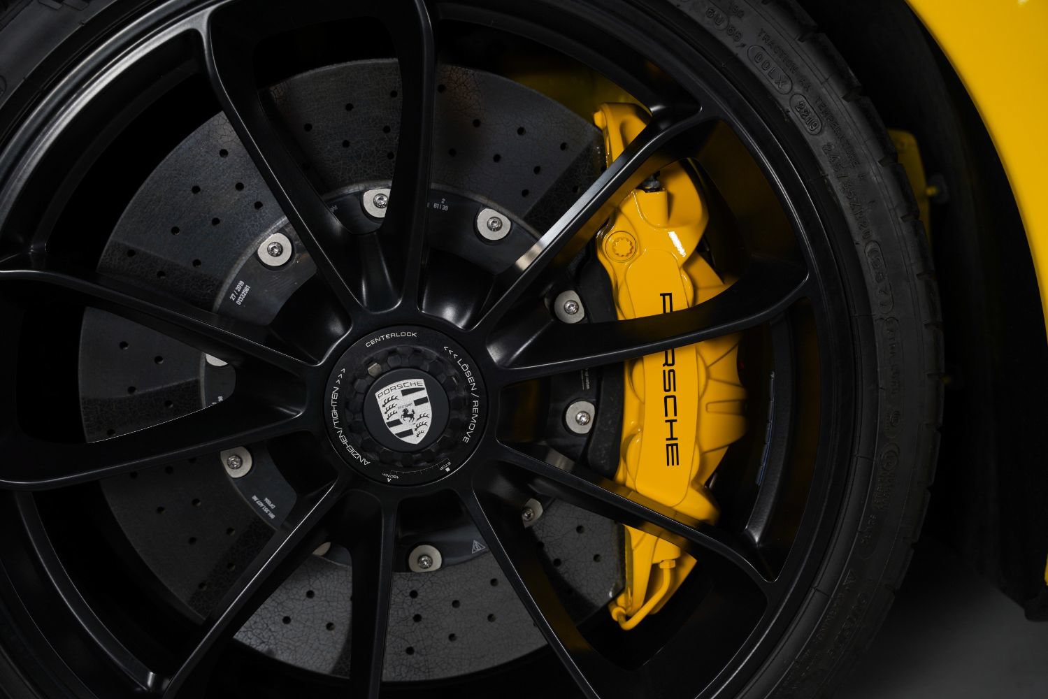 Used 2019 Porsche 911 Speedster RWD image 20