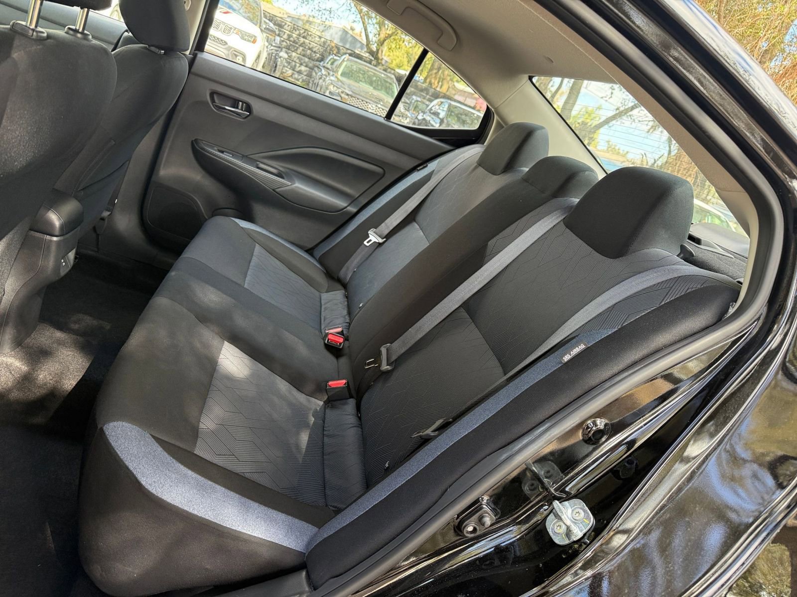 Used 2025 Nissan Versa SV FWD image 21