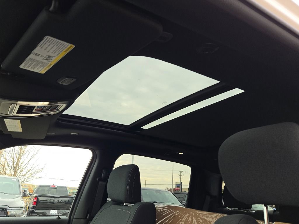 New 2026 RAM 1500 Big Horn AWD/4WD image 28