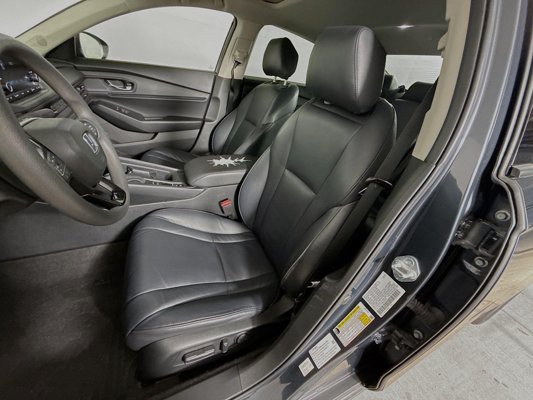 Certified 2023 Honda Accord EX image 24