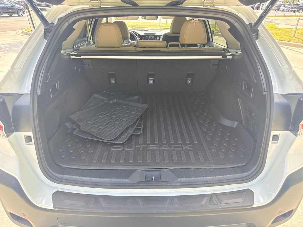 Used 2023 Subaru Outback Limited image 27