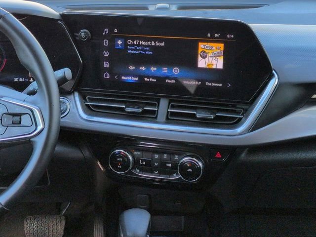 Used 2025 Chevrolet Trax ACTIV w/ Driver Confidence Package FWD image 17