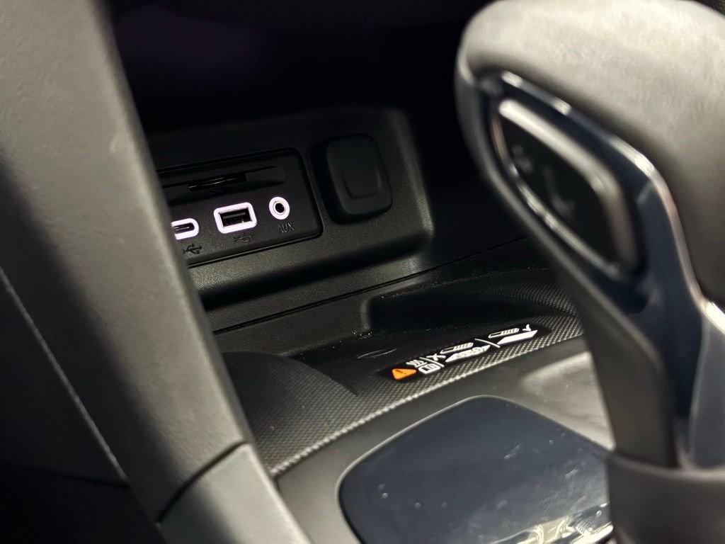 Used 2024 Chevrolet Equinox Premier image 28