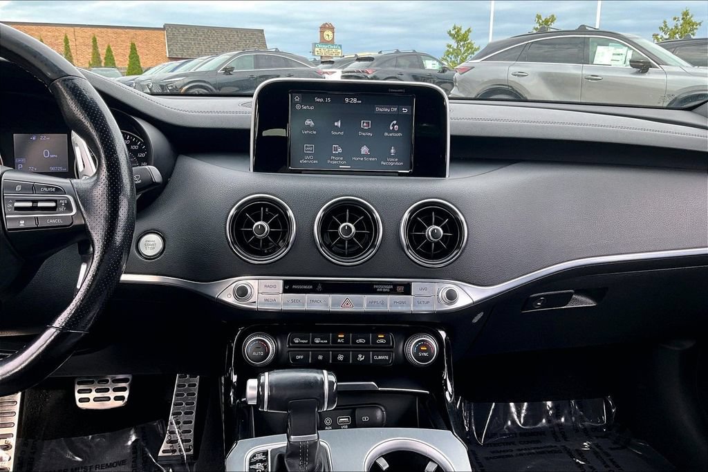 Used 2018 Kia Stinger GT AWD/4WD image 18