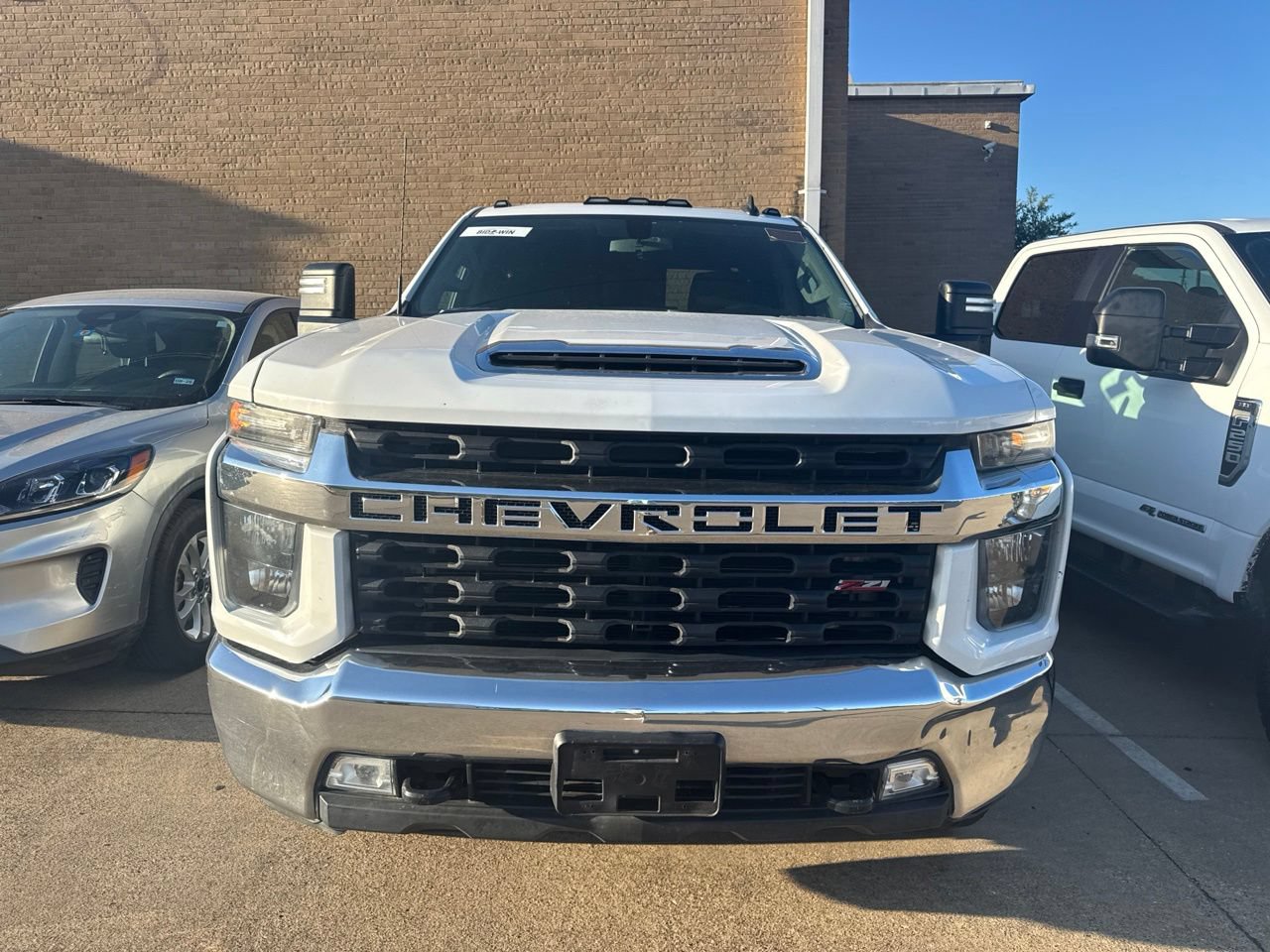 Used 2022 Chevrolet Silverado 2500 LT w/ Convenience Package AWD/4WD image 2