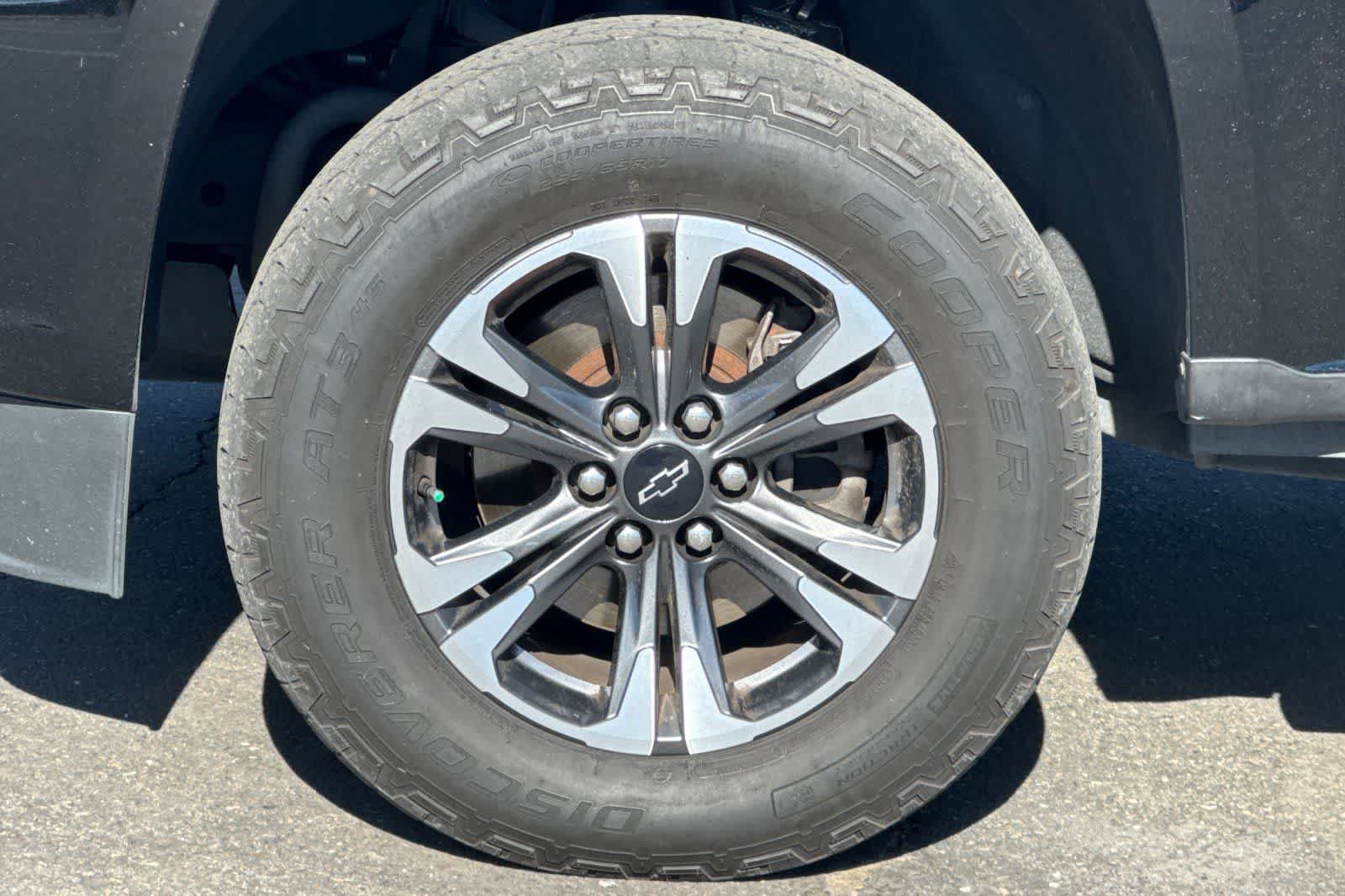 Used 2021 Chevrolet Colorado Z71 w/ Safety Package AWD/4WD image 28