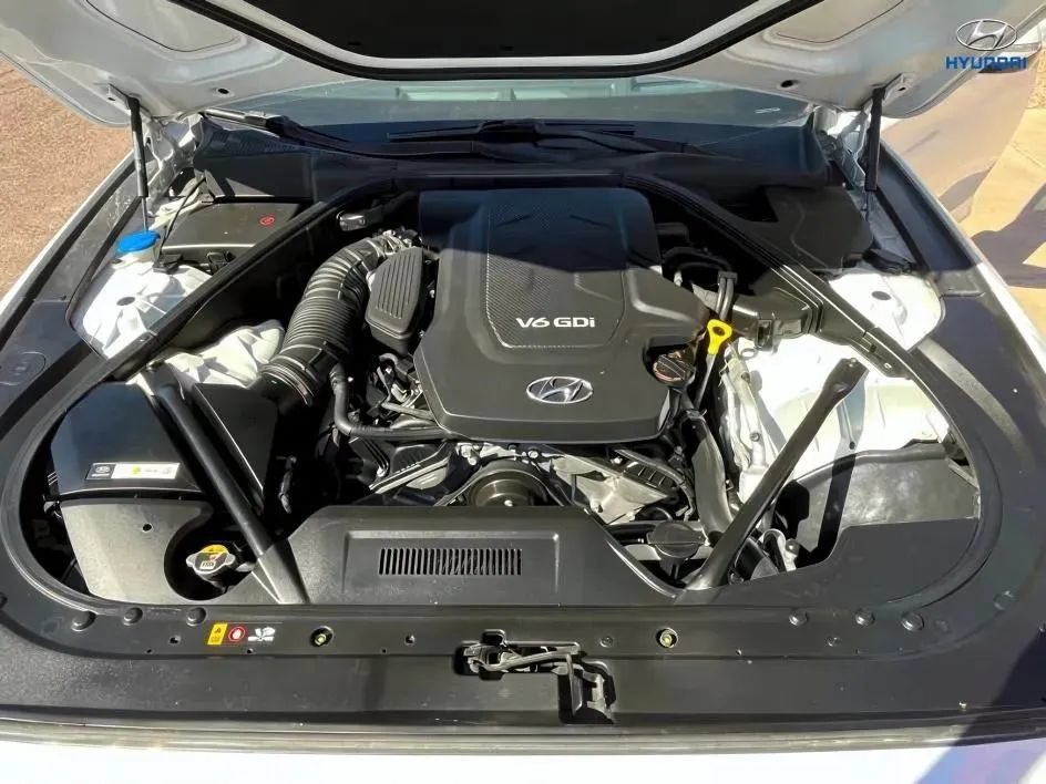 Used 2015 Hyundai Genesis 3.8 w/ Option Group 04 RWD image 29