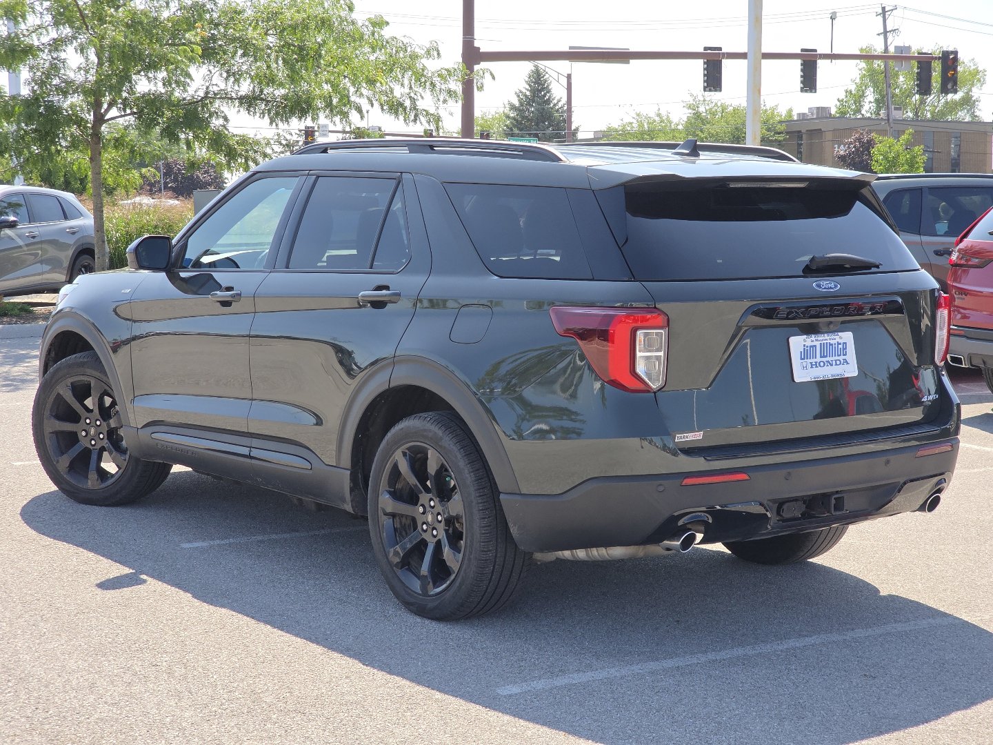 Used 2023 Ford Explorer ST-Line w/ Class IV Trailer Tow Package AWD/4WD image 13