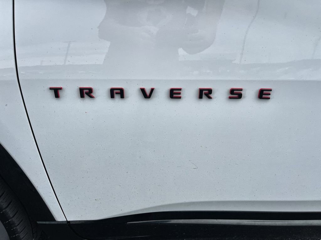 Certified 2023 Chevrolet Traverse Premier w/ Redline Edition AWD/4WD image 33