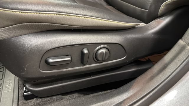 Used 2025 Chevrolet Trax ACTIV w/ Driver Confidence Package FWD image 28
