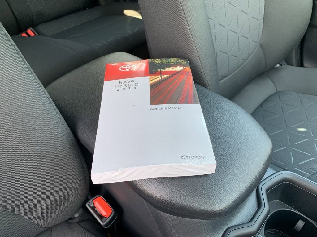 New 2025 Toyota RAV4 XLE image 33