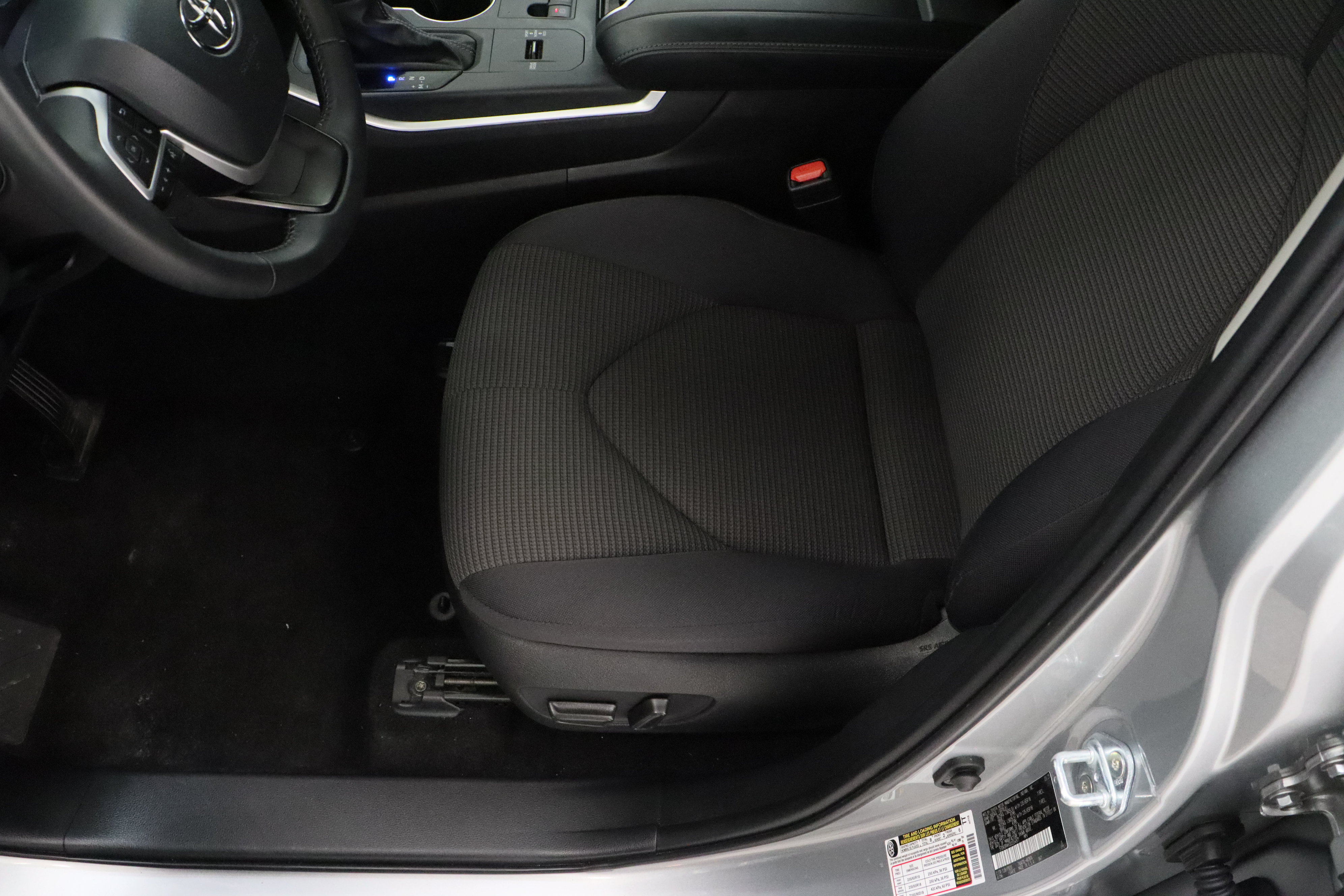 Certified 2025 Toyota Highlander LE FWD image 15