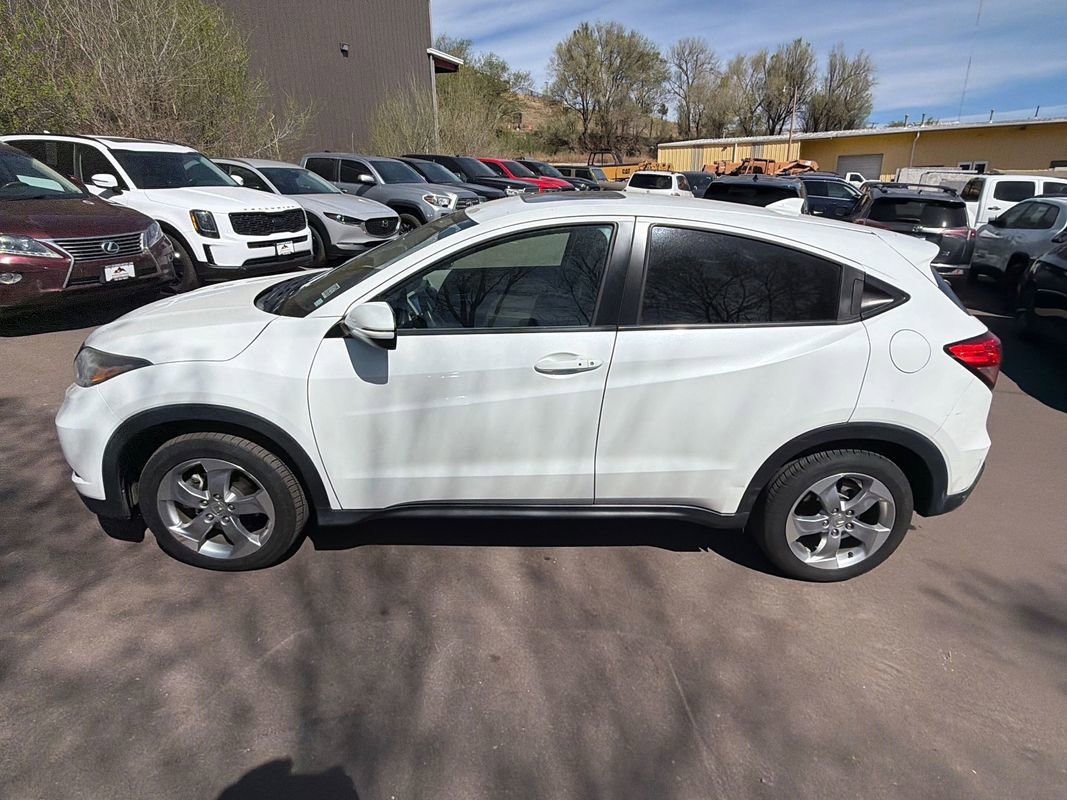 Used 2016 Honda HR-V EX image 4