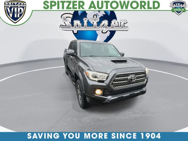 Used 2017 Toyota Tacoma TRD Sport w/ Premium & Technology Package image 3