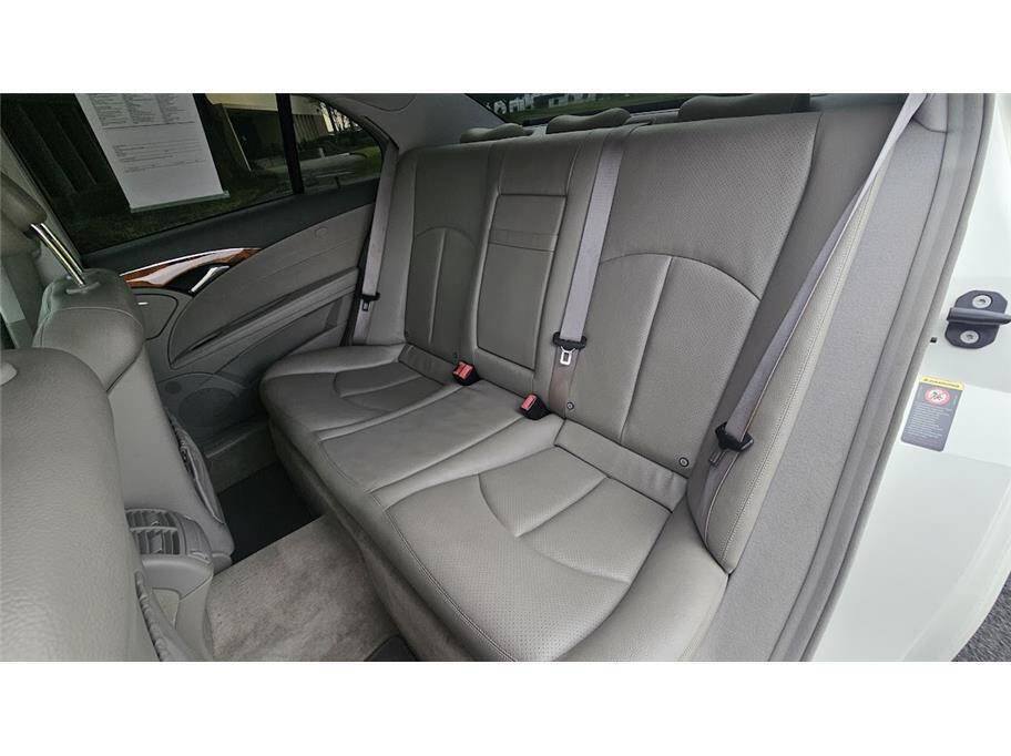 Used 2006 Mercedes-Benz E 350 Sedan image 14