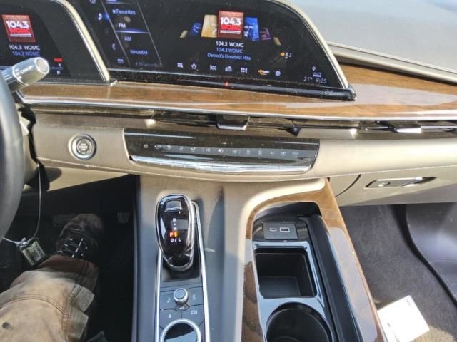 Used 2024 Cadillac Escalade ESV Premium Luxury Platinum w/ Heavy-Duty Trailer Package image 13