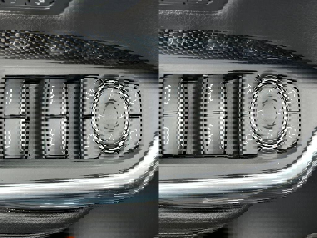 Used 2023 Cadillac XT4 Sport image 13