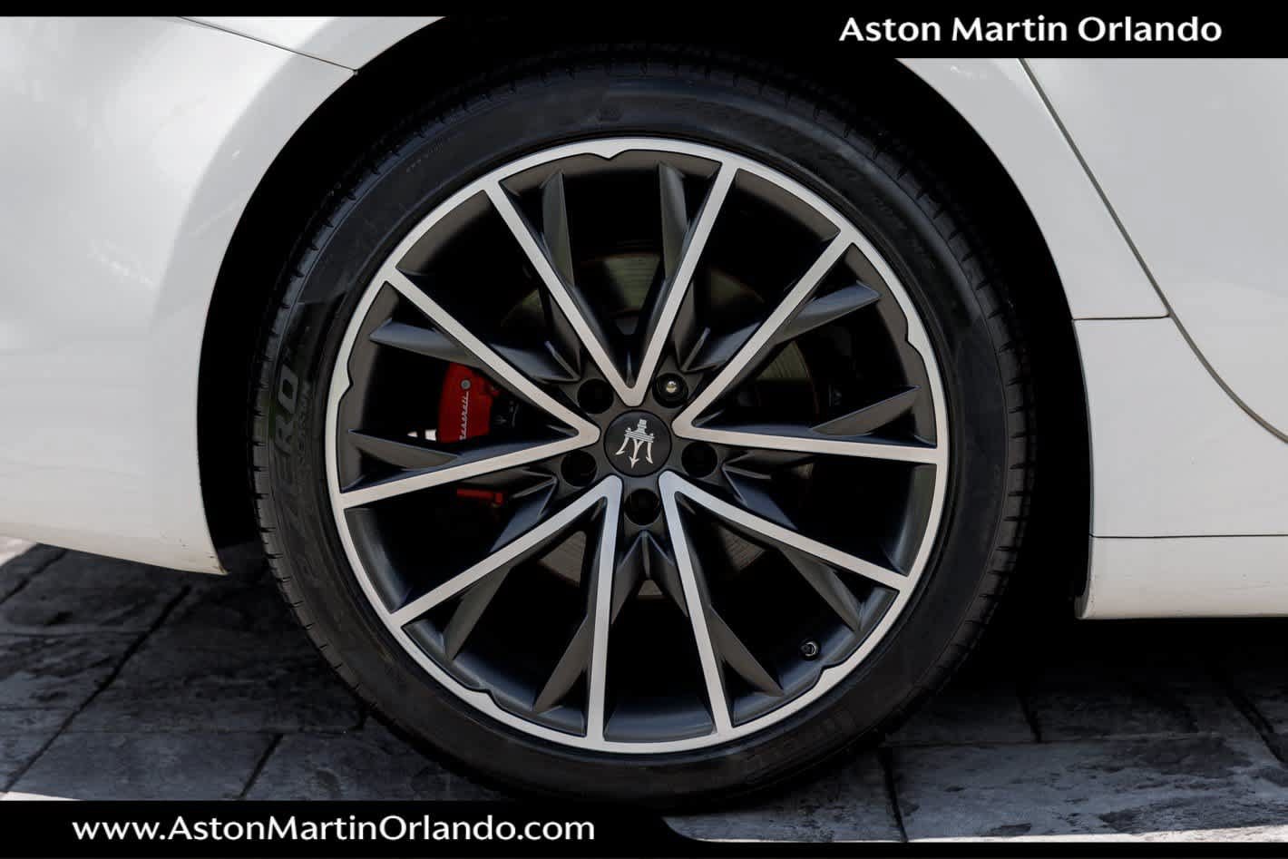 Used 2020 Maserati Ghibli GranLusso RWD image 19