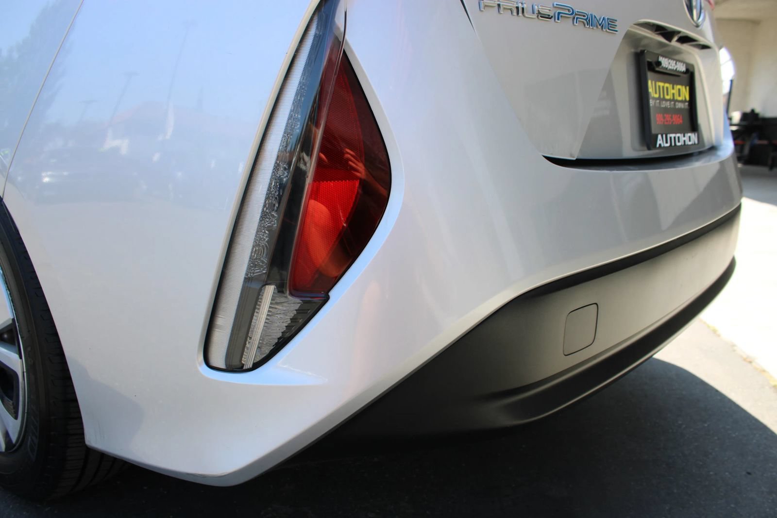 Used 2018 Toyota Prius Prime Premium FWD image 40