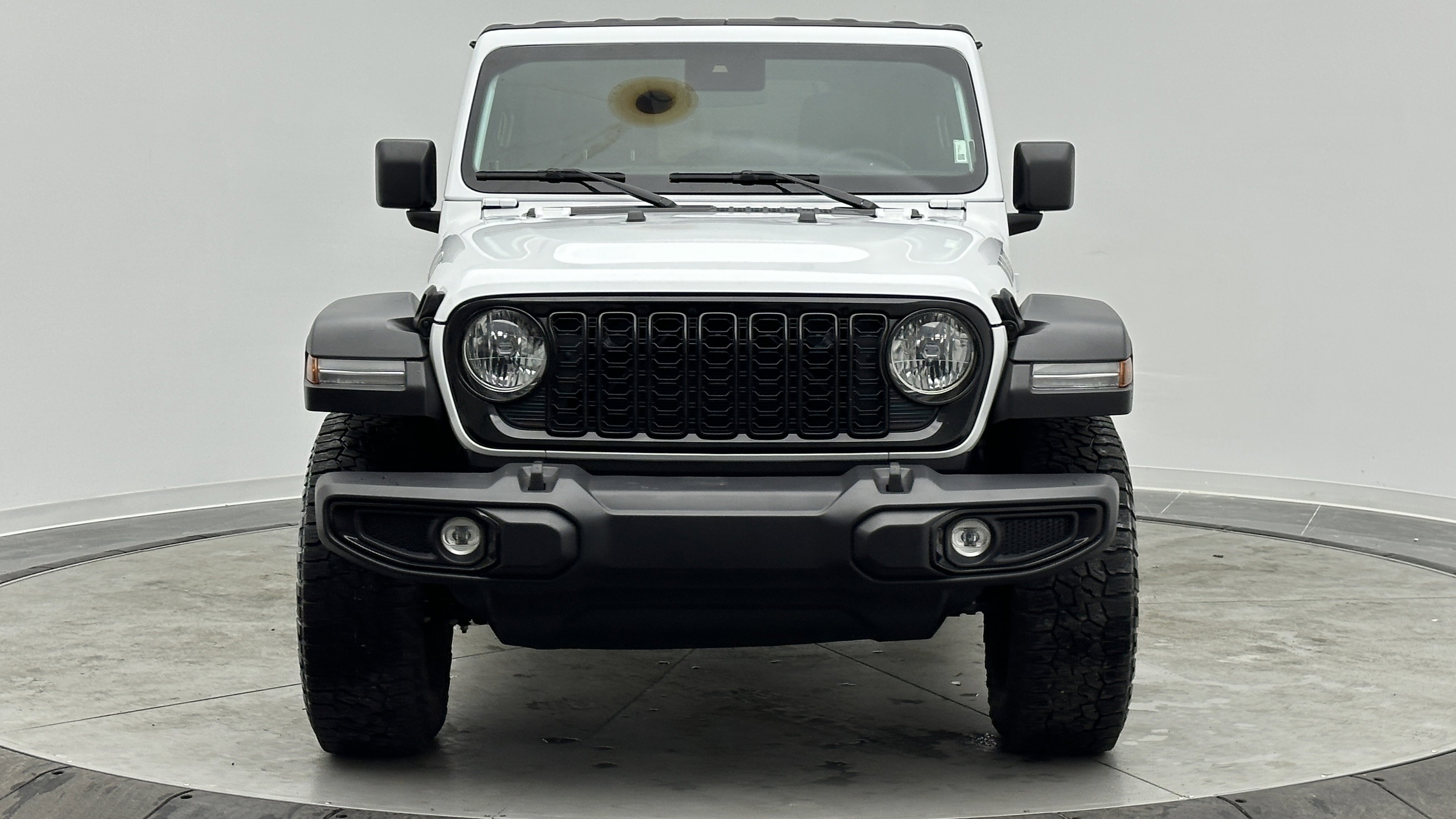 Used 2025 Jeep Wrangler Willys image 2