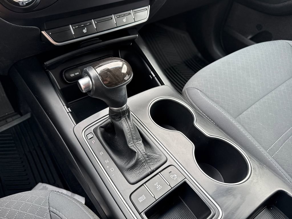 Used 2017 Kia Sorento LX w/ LX Convenience Package image 32