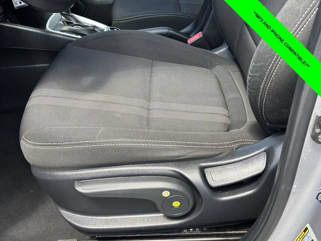 Used 2023 Hyundai Venue SEL FWD image 5