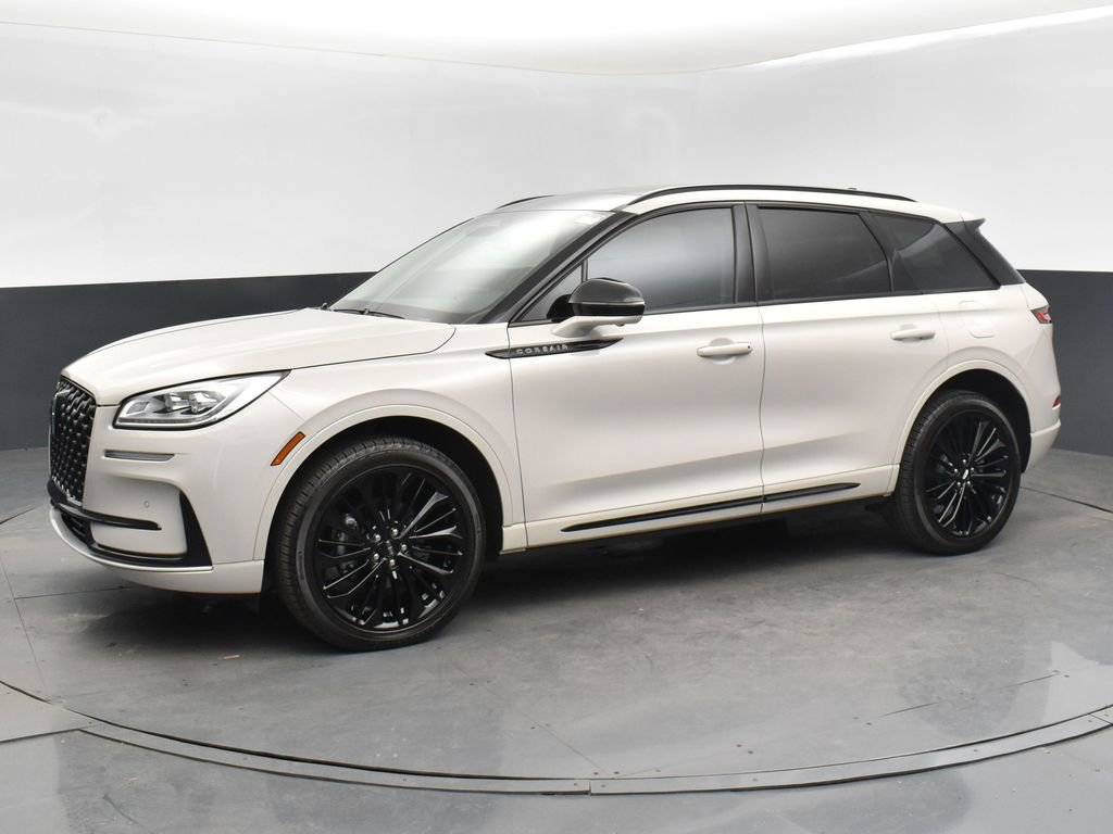 Used 2024 Lincoln Corsair Reserve w/ Equipment Group 201A image 1