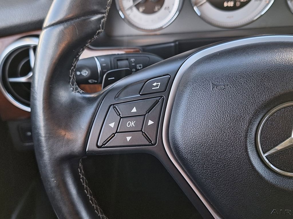 Used 2015 Mercedes-Benz GLK 350 4MATIC image 16