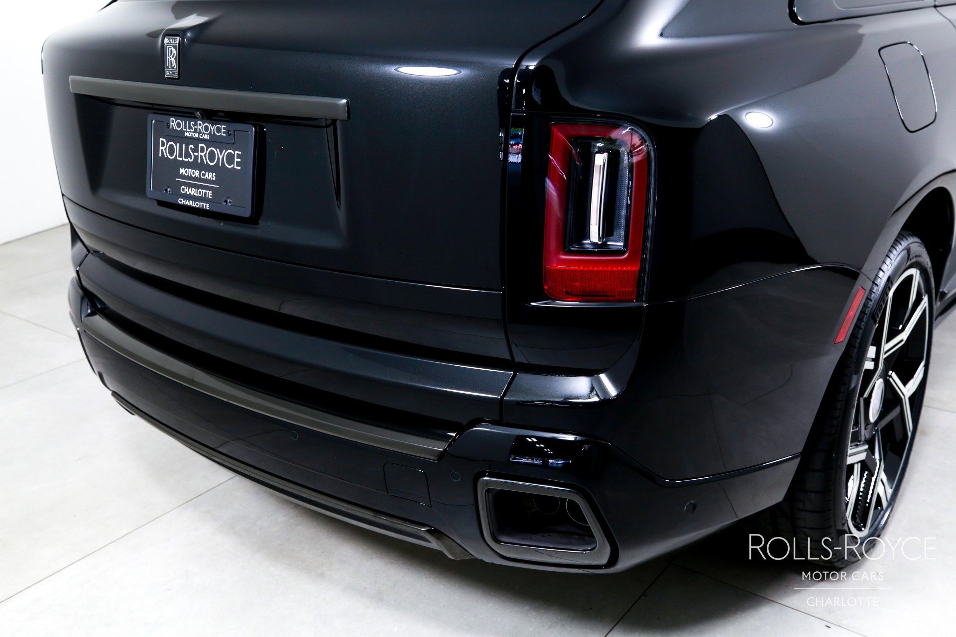 New 2027 Rolls-Royce Cullinan Black Badge AWD/4WD image 45
