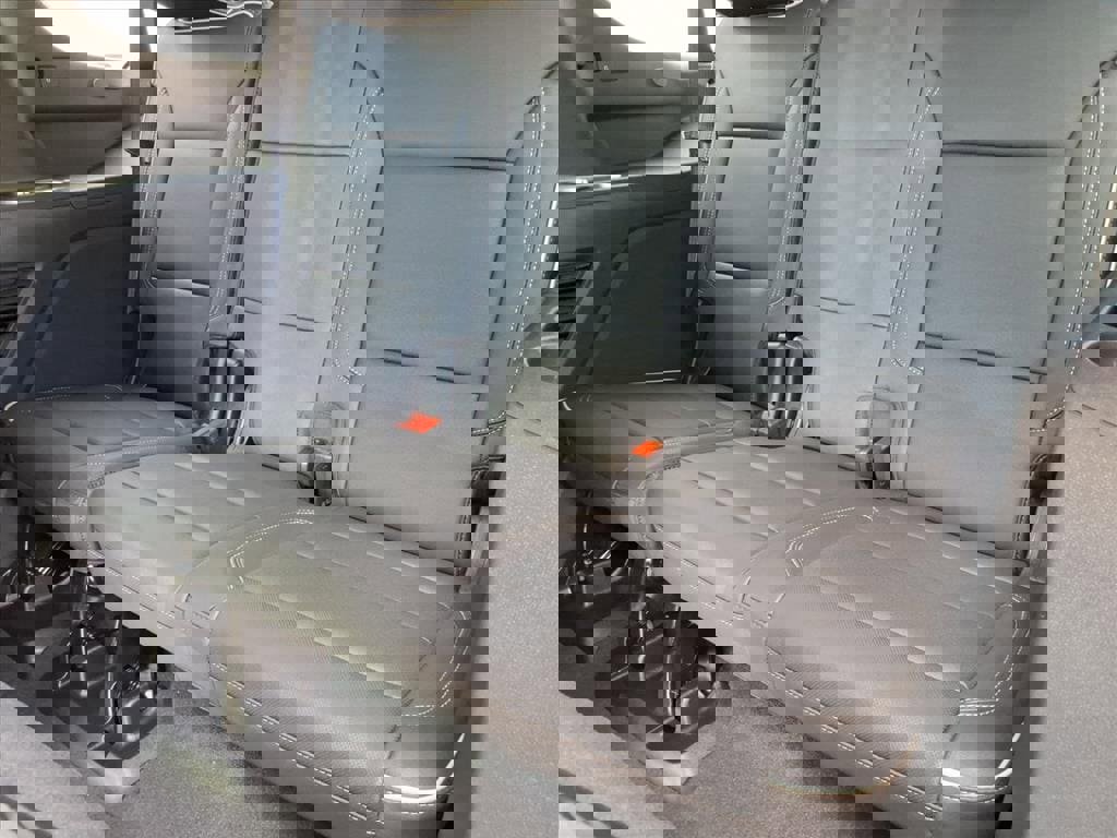 New 2026 GMC Yukon Elevation image 12