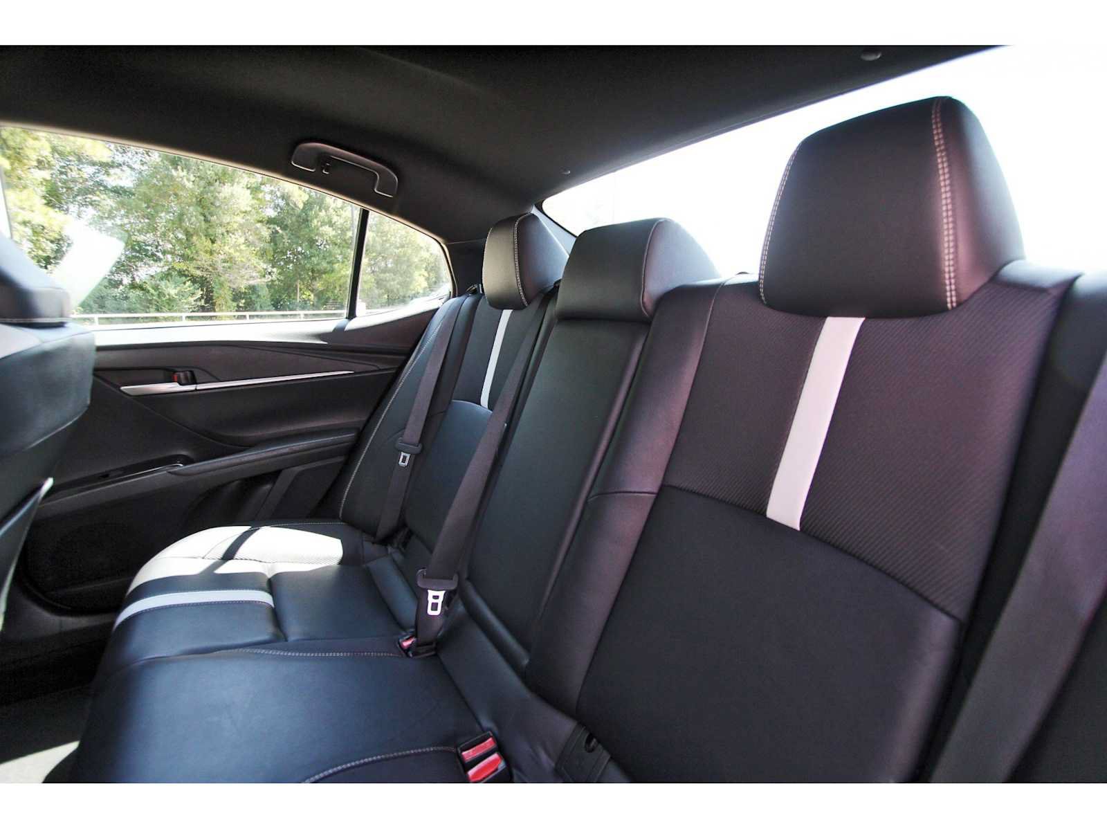 Used 2025 Toyota Camry SE FWD image 12