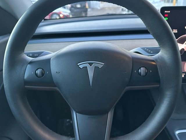 Used 2022 Tesla Model Y Long Range image 20