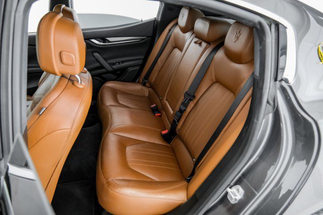 Used 2016 Maserati Ghibli RWD image 41