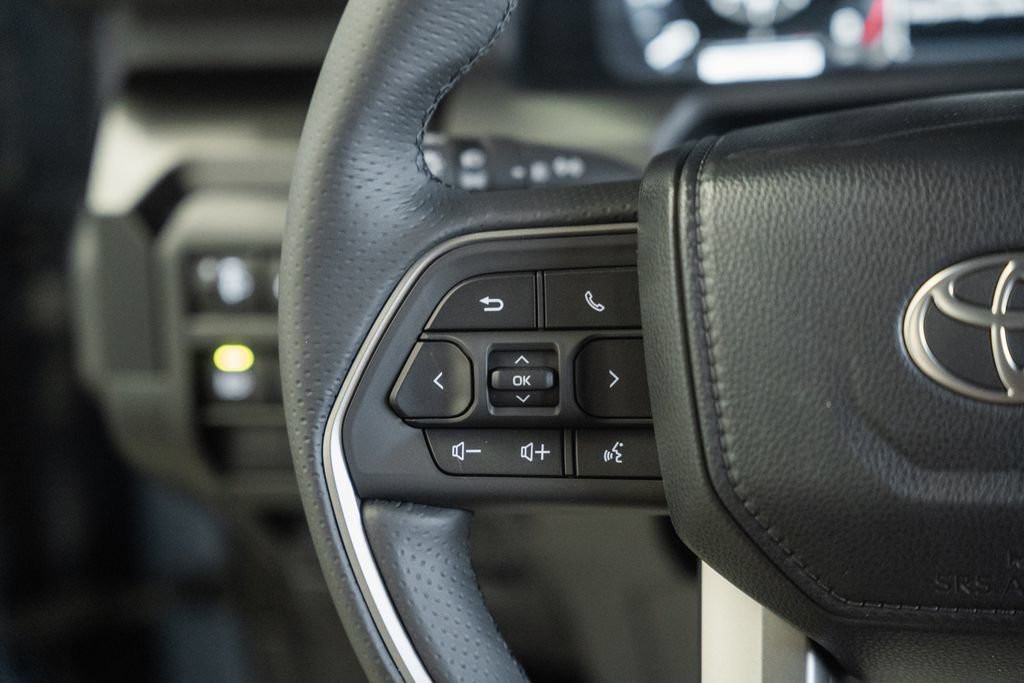 New 2026 Toyota 4Runner Limited AWD/4WD image 31