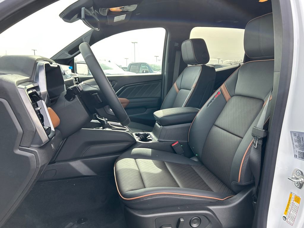 New 2026 GMC Canyon AT4 w/ AT4 Premium Package AWD/4WD image 18