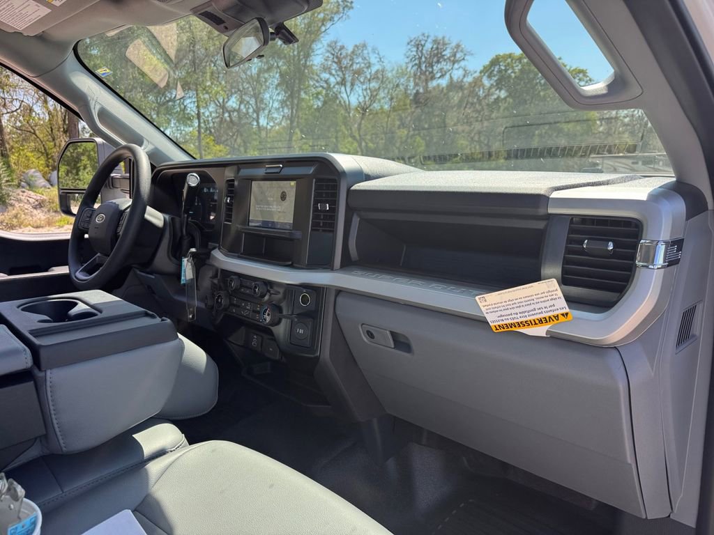 New 2026 Ford F550 4x4 Regular Cab Super Duty image 19