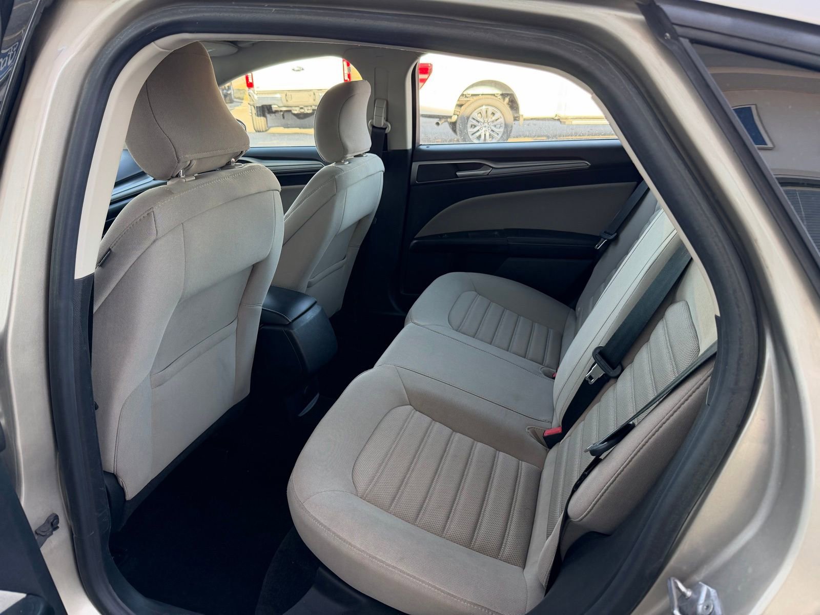 Used 2018 Ford Fusion S image 12