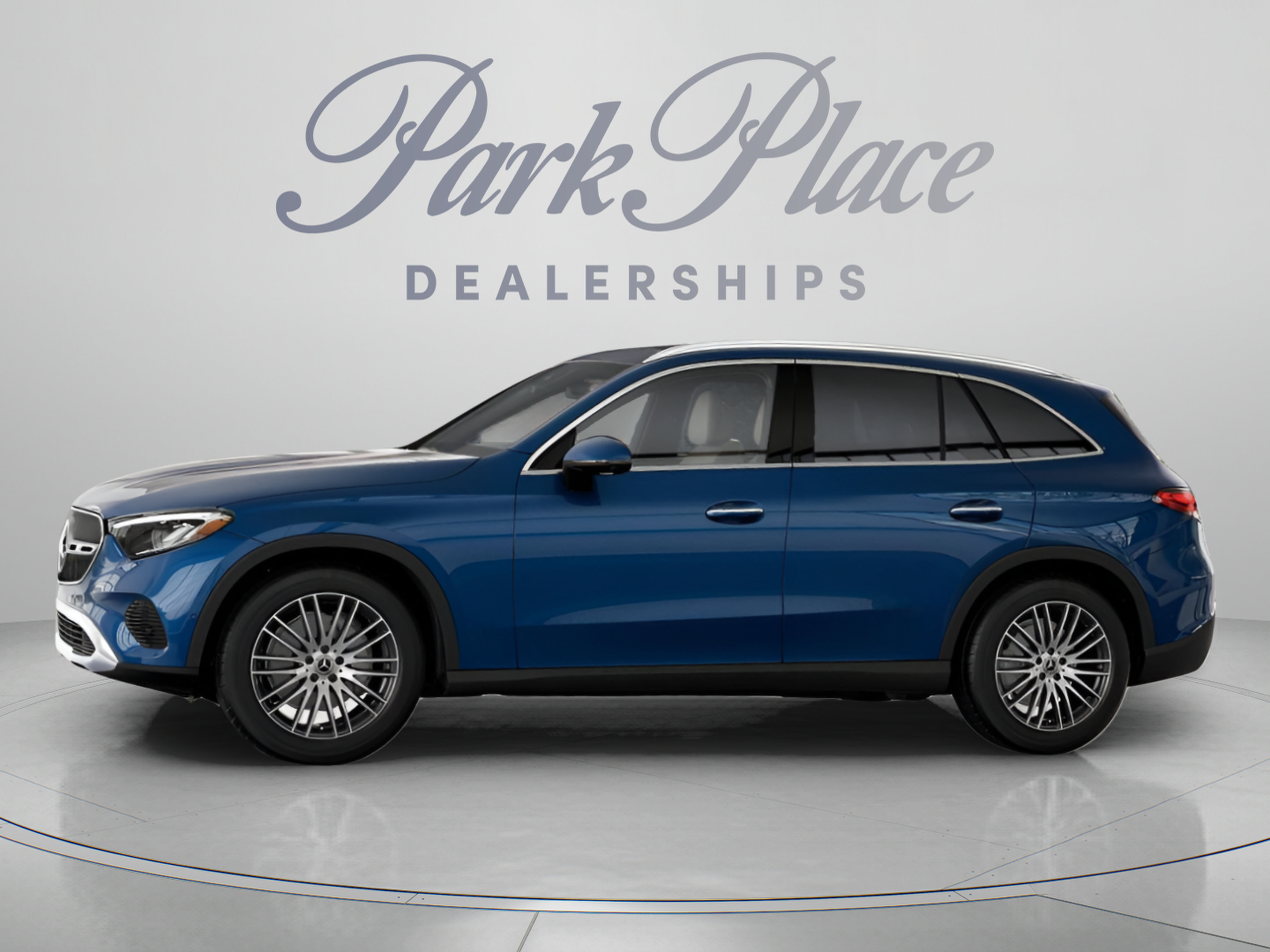 Certified 2026 Mercedes-Benz GLC 300 4MATIC image 4