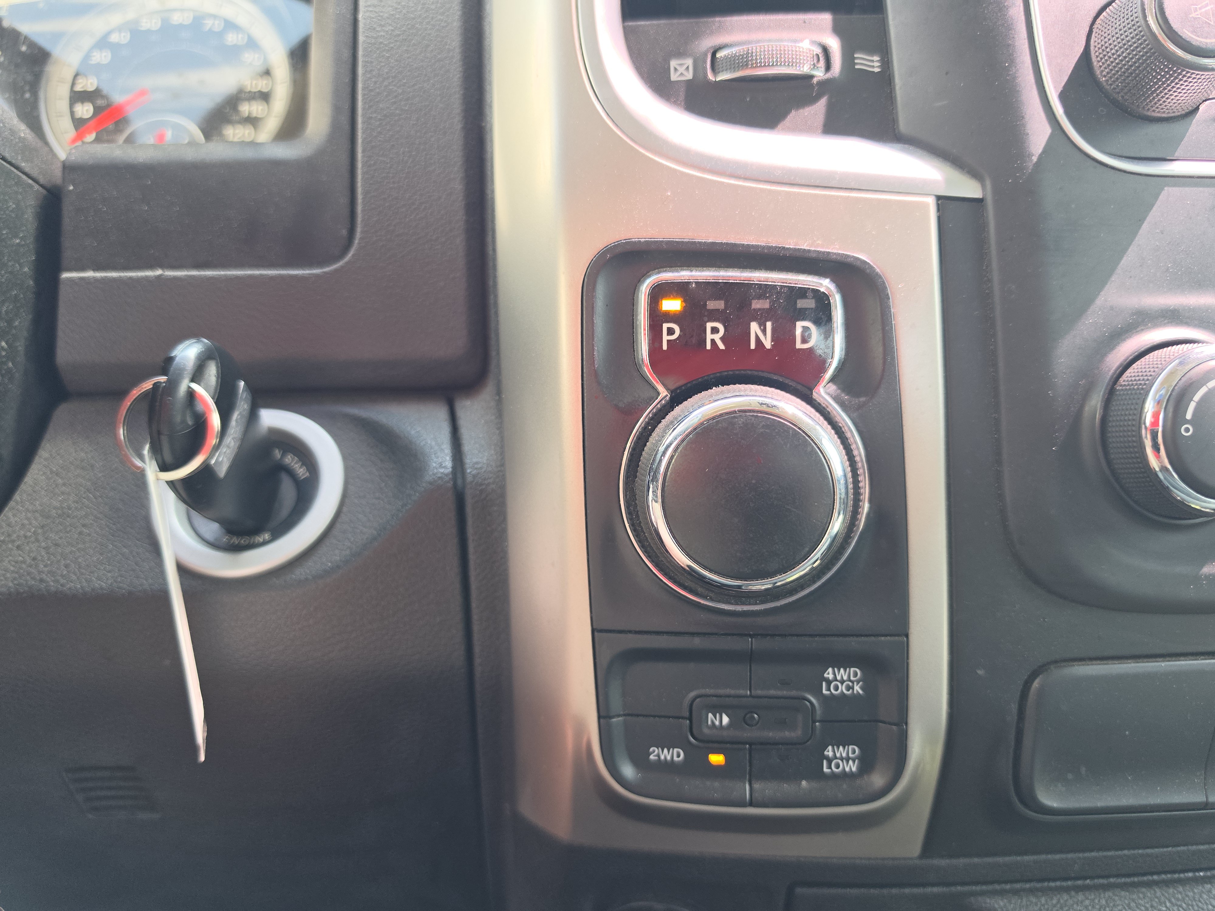 Used 2019 RAM 1500 Classic SLT AWD/4WD image 24