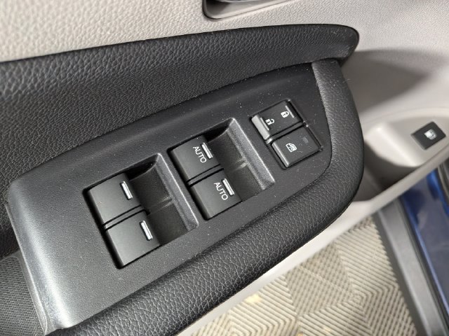 Used 2018 Honda Pilot LX image 10