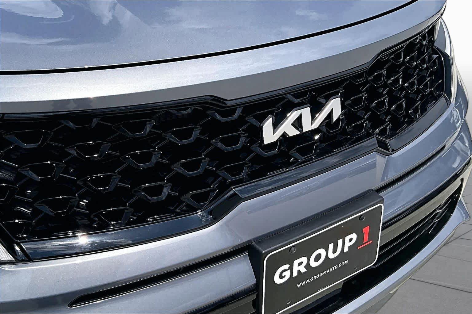 Certified 2023 Kia Sorento SX AWD/4WD image 28