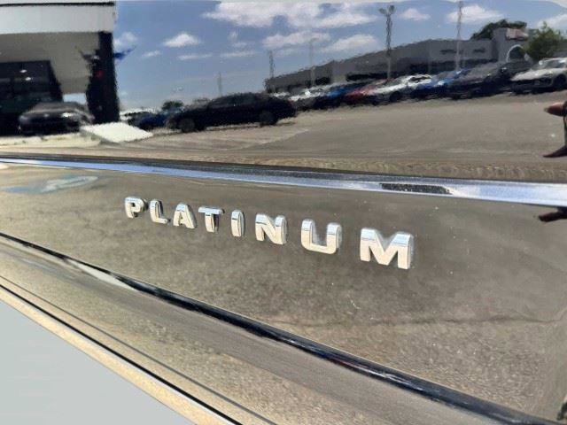 Used 2016 Ford Expedition EL Platinum RWD image 11