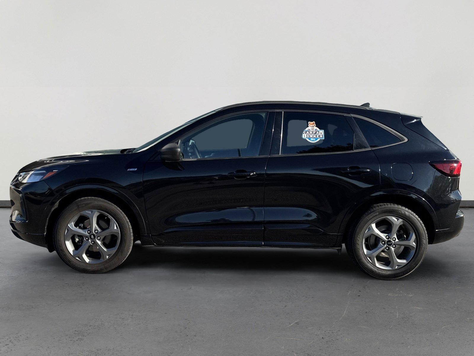 Used 2023 Ford Escape ST-Line image 3