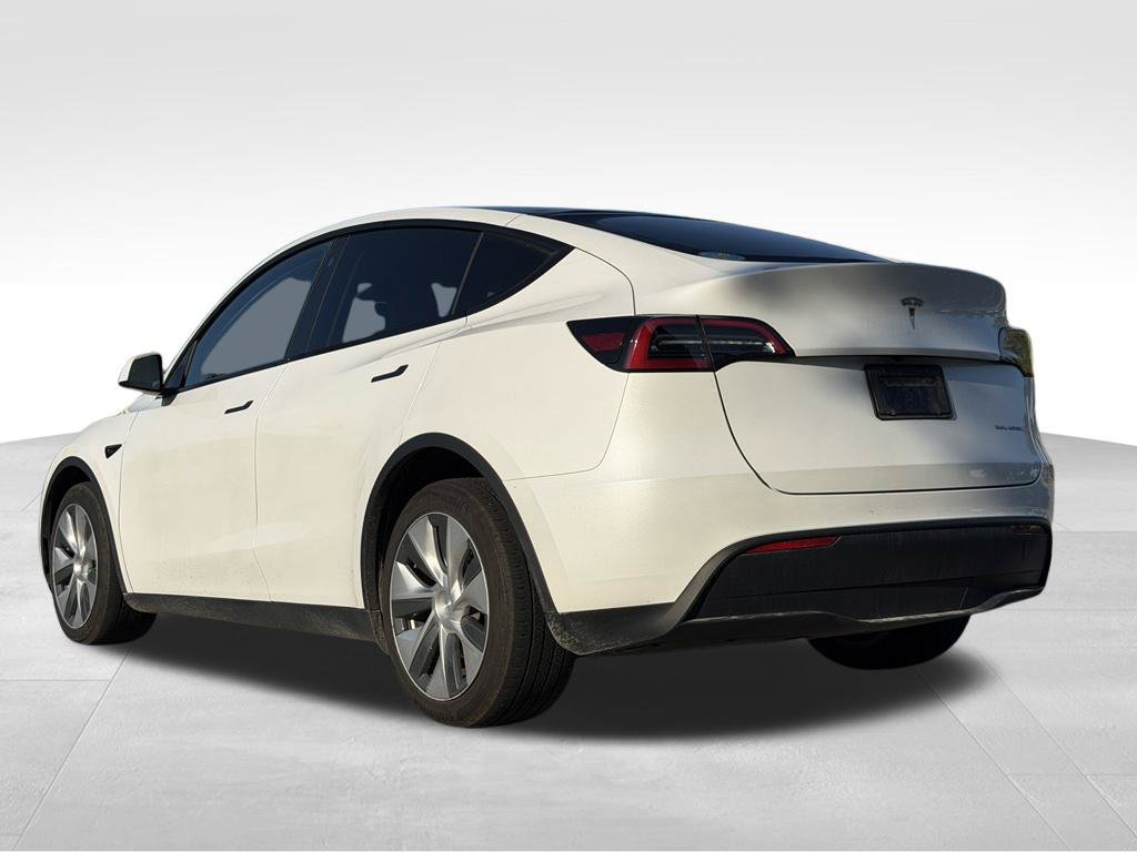 Used 2023 Tesla Model Y Long Range AWD/4WD image 5