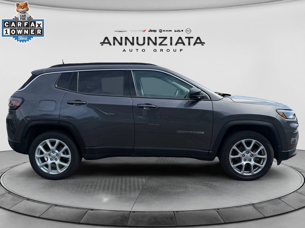 Certified 2022 Jeep Compass Latitude w/ Sun and Sound Group AWD/4WD image 6