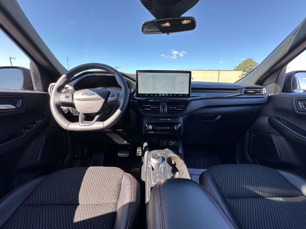 Certified 2024 Ford Escape ST-Line w/ Tech Pack #1 AWD/4WD image 13