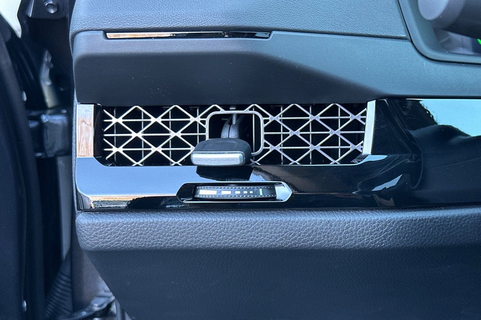 New 2026 Honda Accord EX-L image 28