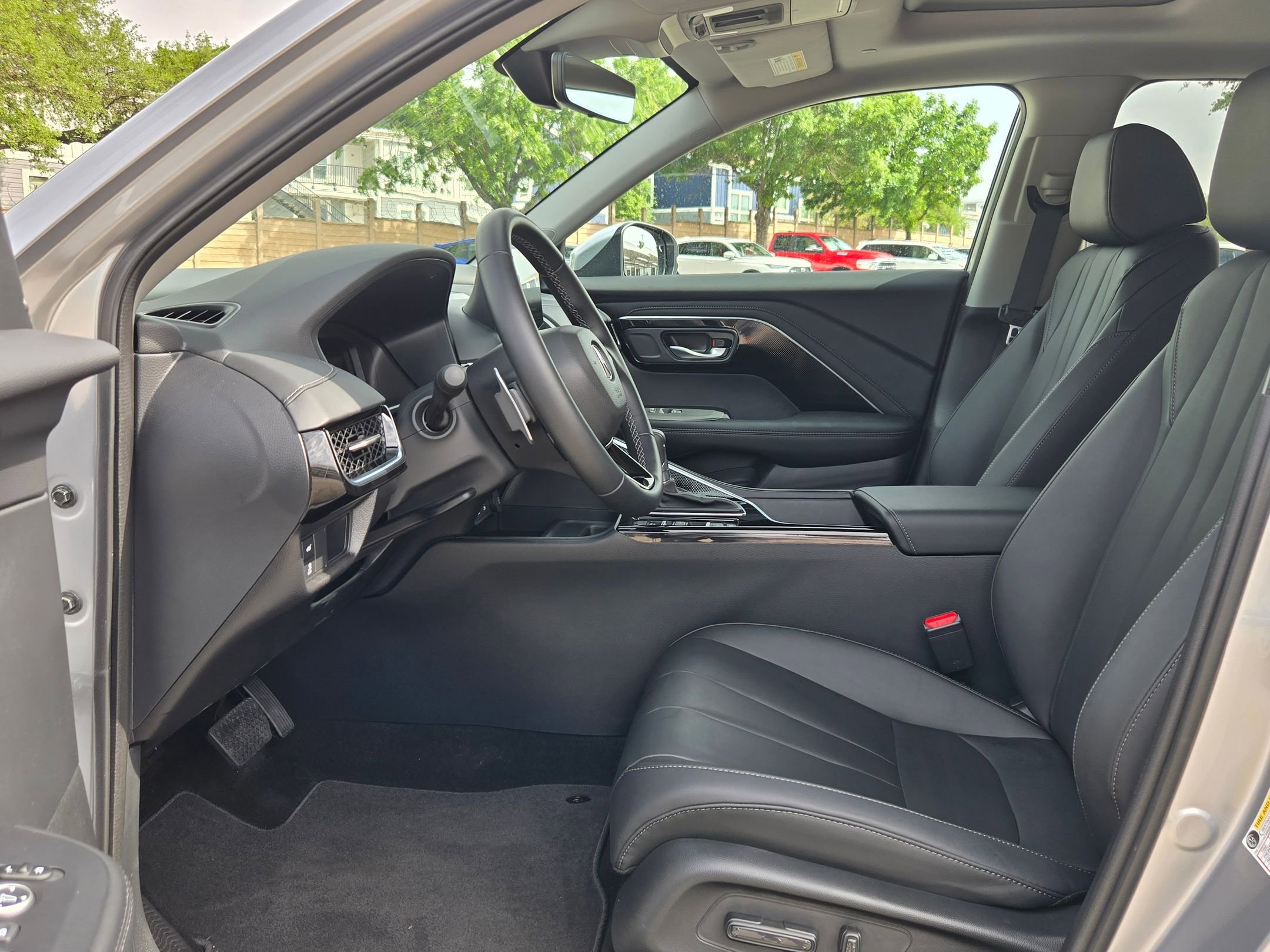 Used 2025 Acura ADX FWD image 9