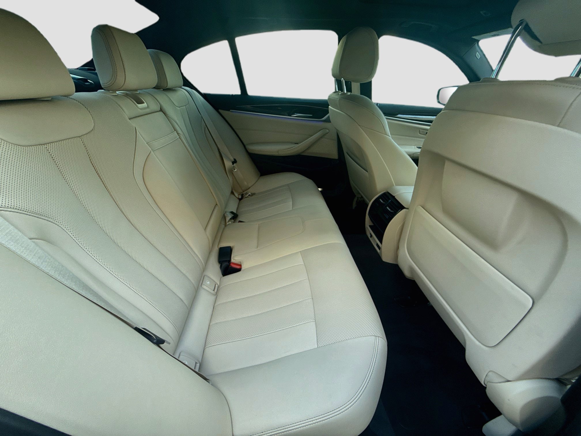 Used 2023 BMW 530i w/ Convenience Package RWD image 29