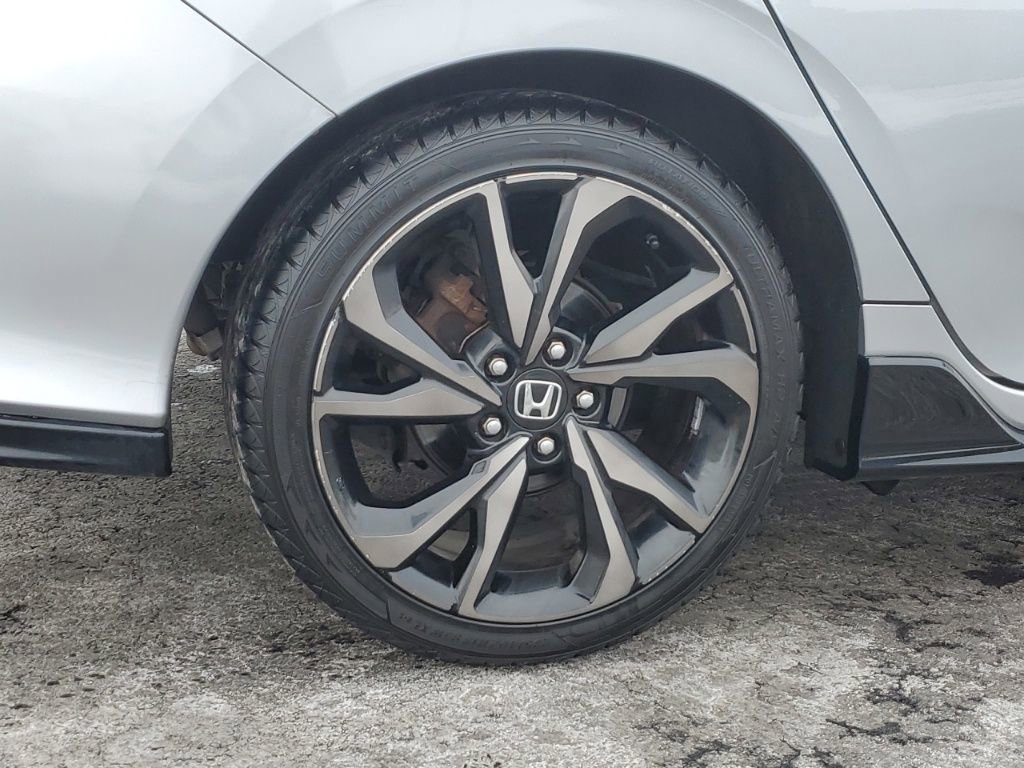 Used 2017 Honda Civic Sport image 9